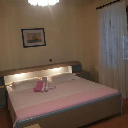 Bed & Breakfast Banjole *