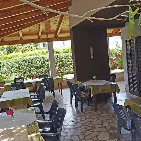 住宿加早餐酒店 Bed & Breakfast Banjole