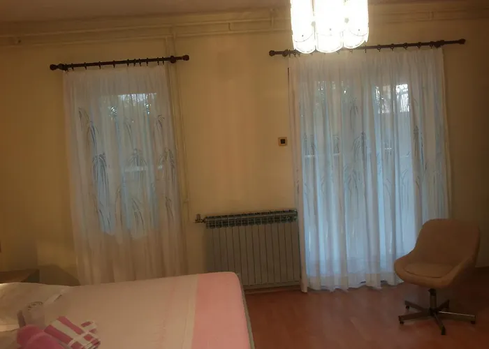 Bed & Breakfast Banjole 3*