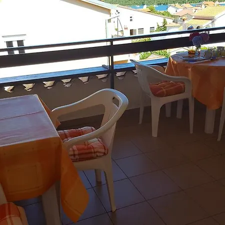 לינה וארוחת בוקר Bed & Breakfast Banjole 3*