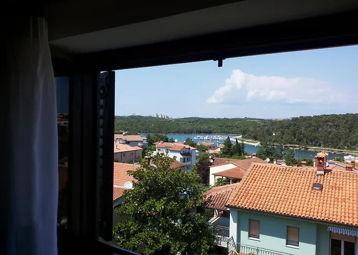 Bed & Breakfast Banjole 班约勒